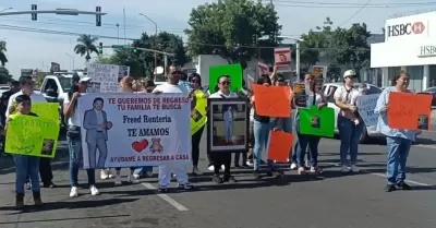 Manifestacin por joven desaparecido en Ciudad Obregn