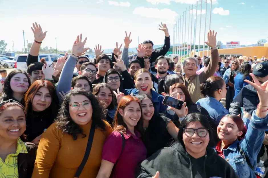 Promueve Gobernadora Marina del Pilar historias de xito de jvenes de Baja California en Shark Tank Mxico