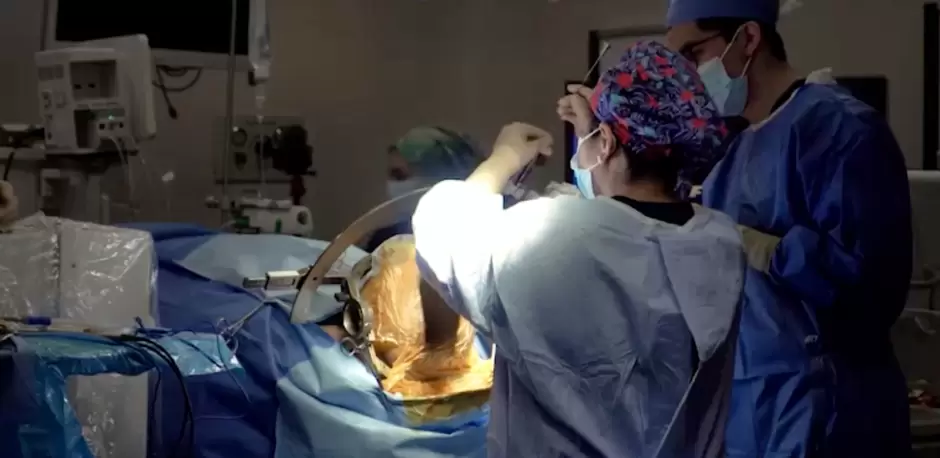 Por primera vez se lleva a cabo en Tijuana una implantacin de estimulador cerebral profundo para pacientes con Parkinson