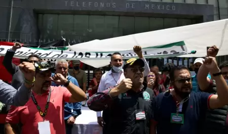 Afiliados al Sindicato de Trabajadores de Telefonistas de Mxico