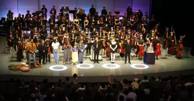 Orquesta Sinf�nica infantil y juvenil R�o Nuevo