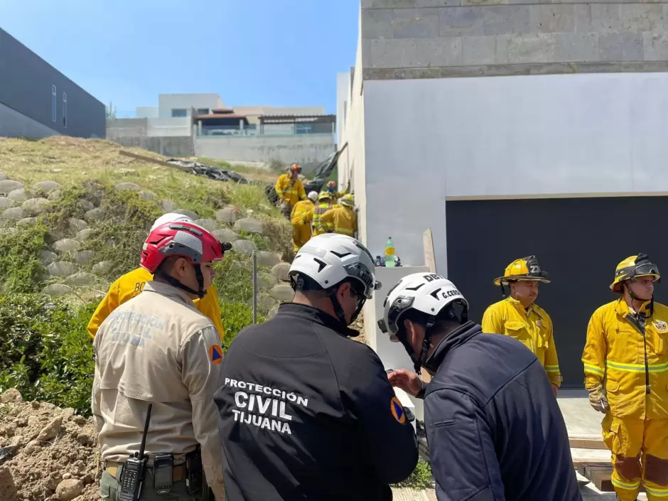 Ca�da de barda deja un hombre sin vida