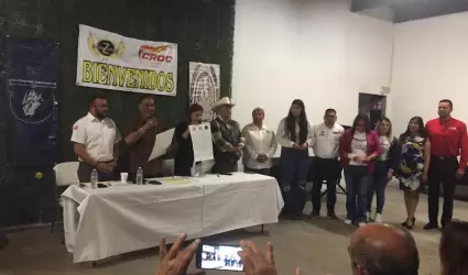 Se pronuncian a favor de la municipalizaci�n de la Zona Este, 5 candidatos de 3 