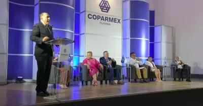 "Di�logos por la Democracia"