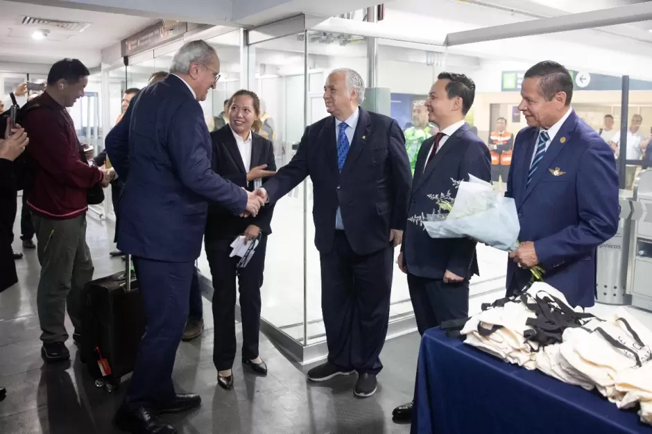 Vuelo reanudado M�xico-China es con escala en Tijuana