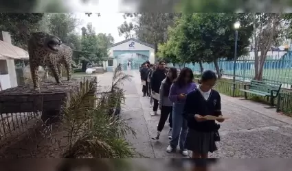 Inicia entrega de fichas para examen de admisi�n en Preparatoria Federal L�zaro 