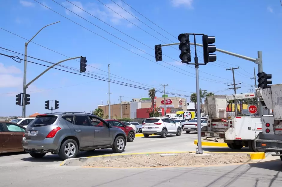 Avanza Ayuntamiento de Tijuana en obra de glorieta Santa Fe