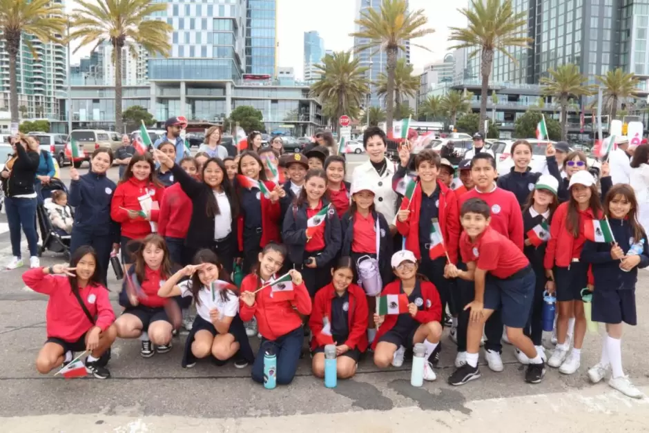 Arriba a San Diego el Buque Escuela Cuauht�moc de la armada de M�xico