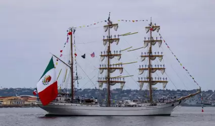 Arriba a San Diego el Buque Escuela Cuauht�moc de la armada de M�xico
