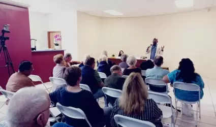 Capacita Gobierno Municipal a comunidad extranjera sobre servicios m�dicos