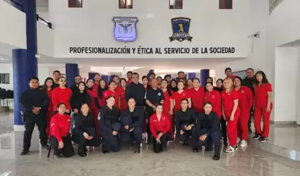 Estudiantes de criminolog�a se vuelven cadetes por un d�a en CENFOCAP
