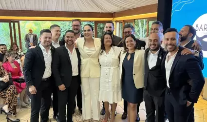 Toma protesta Zaida L�pez como primera mujer presidenta de Canirac Tijuana