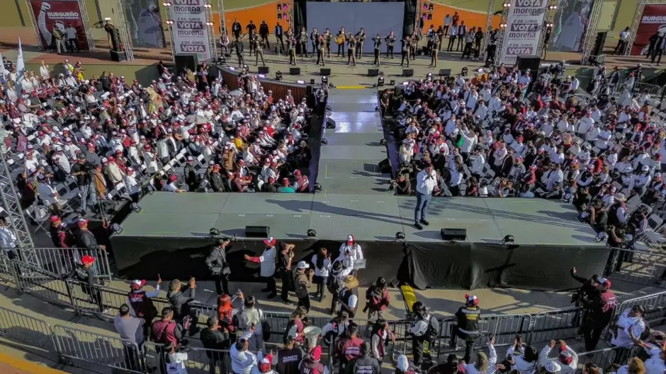 Encabeza Ismael Burgue�o multitudinario cierre de campa�a