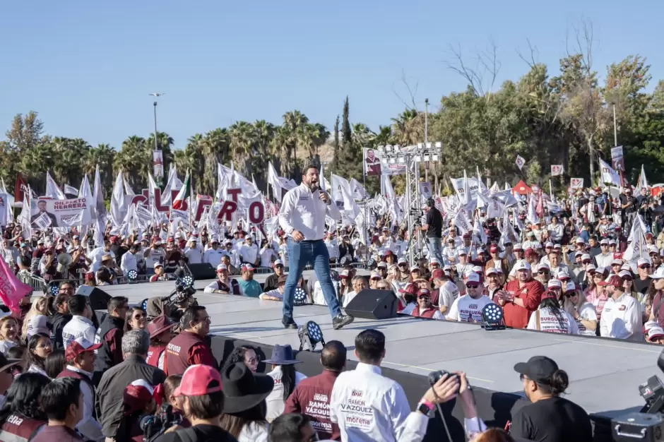 Encabeza Ismael Burgue�o multitudinario cierre de campa�a