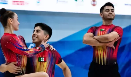 Equipo mexicano conformado por Iv�n Veloz, Mario Nava y Fernanda Rodr�guez