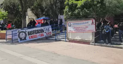 Profesores de la CNTE en BC retoman plantn en la SEP