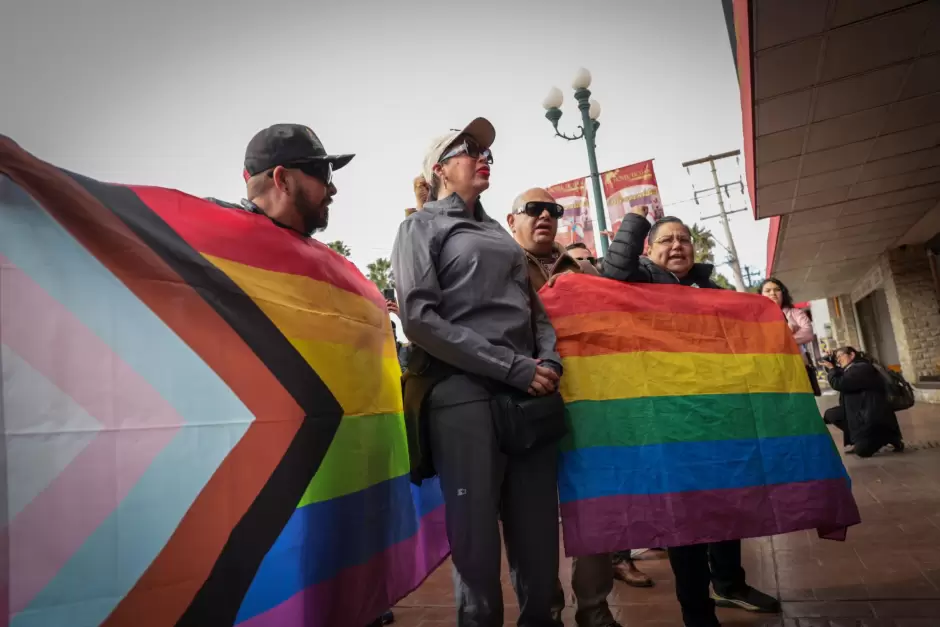 LGBT