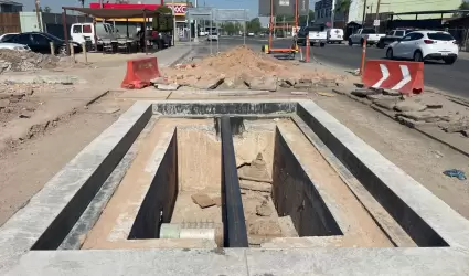 Rehabilitaci�n de caja de v�lvulas en colonia Carranza de Mexicali