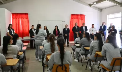 Capacitan a mujeres del centro penitenciario de Ensenada para emprender