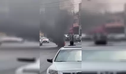 Incidente en la Plaza Santa Cecilia: un sill�n en llamas en media calle