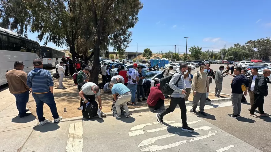 Patrulla Fronteriza contin�a liberando a migrantes en calles de San Diego