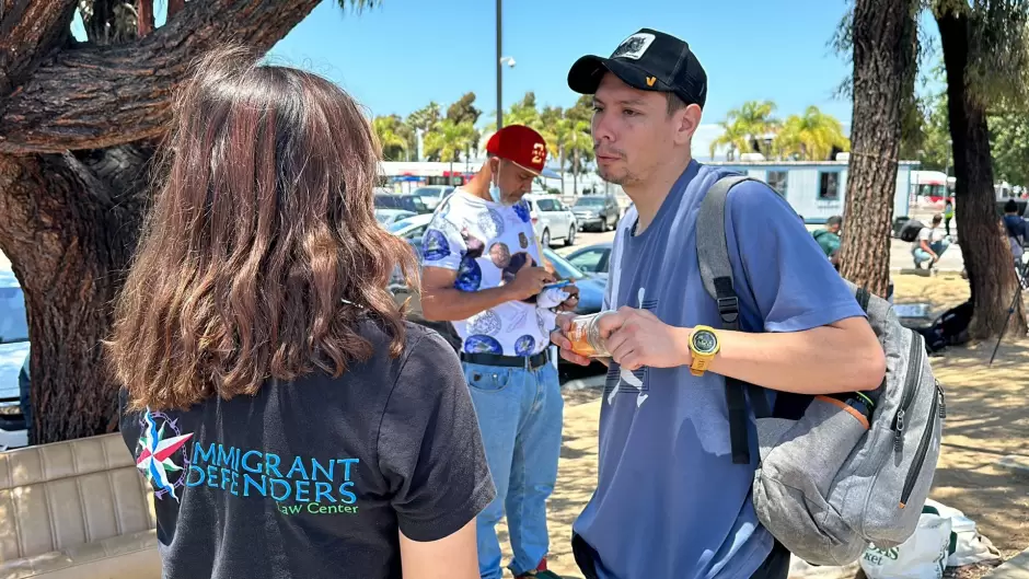 Patrulla Fronteriza contin�a liberando a migrantes en calles de San Diego