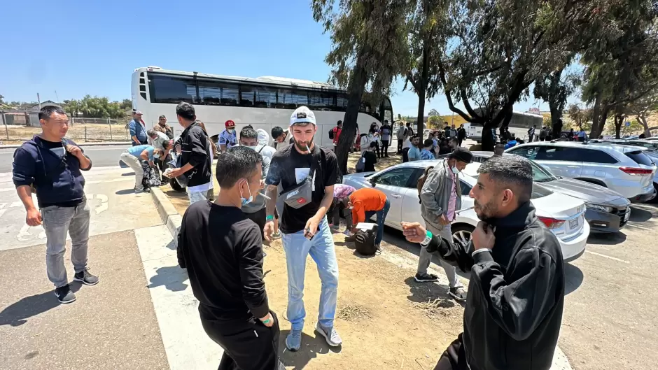 Patrulla Fronteriza contin�a liberando a migrantes en calles de San Diego