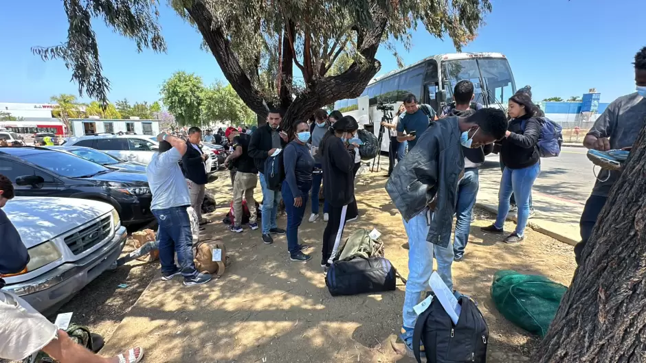 Patrulla Fronteriza contin�a liberando a migrantes en calles de San Diego