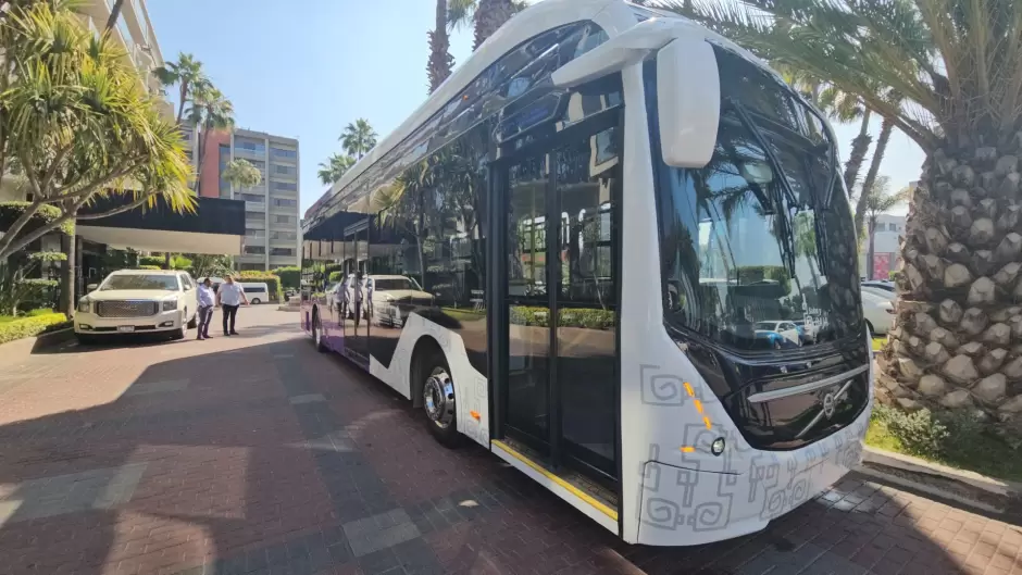 Camin elctrico para el transporte pblico en Tijuana