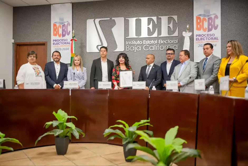 Entrega IEEBC constancias de mayor�a a planillas electas para los Ayuntamientos en Baja California