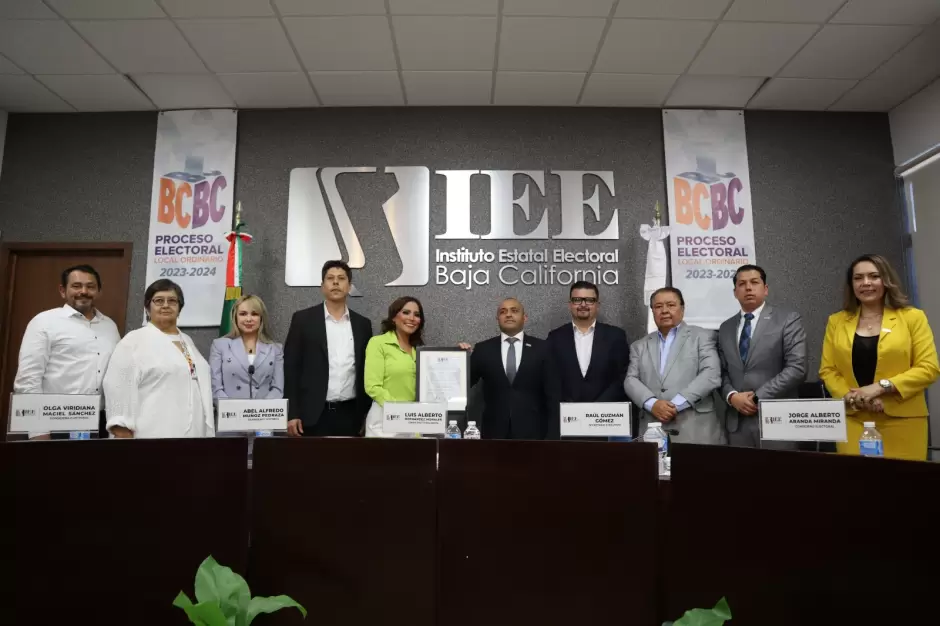 Entrega IEEBC constancias de mayor�a a planillas electas para los Ayuntamientos en Baja California