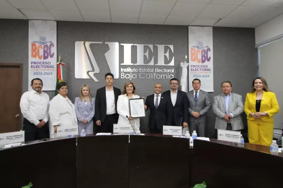 Entrega IEEBC constancias de mayor�a a planillas electas para los Ayuntamientos en Baja California