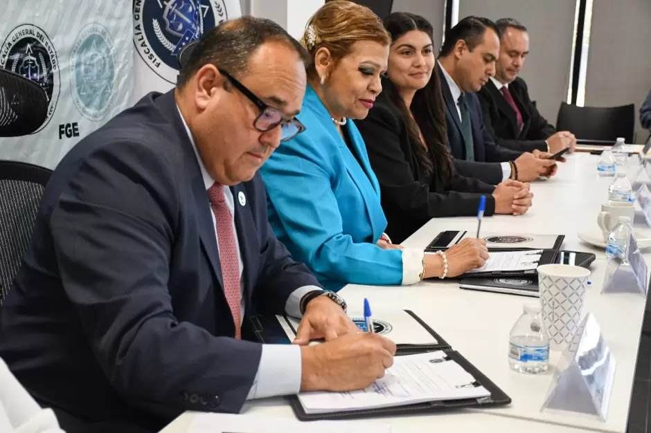 Firman convenio de colaboraci�n FGE y CEDH
