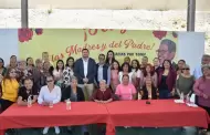 Encabeza Ismael Burgueo festejo del Da de la Madre y del Padre en Residencial El Dorado