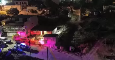 Veh�culo incendiado en Matamoros Norte