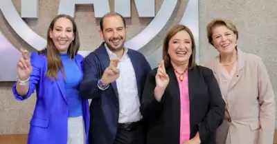 X�chitl G�lvez se re�ne con dirigencia del PAN
