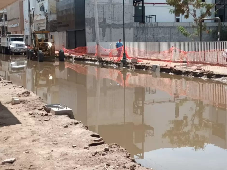 Encharcamiento a causa de la tormenta el�ctrica de este s�bado