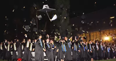 370 alumnos culminan estudios de bachillerato en Cetys Universidad