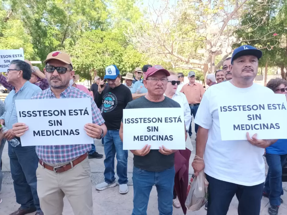 Manifestaci�n de jubilados y pensionados del Isssteson