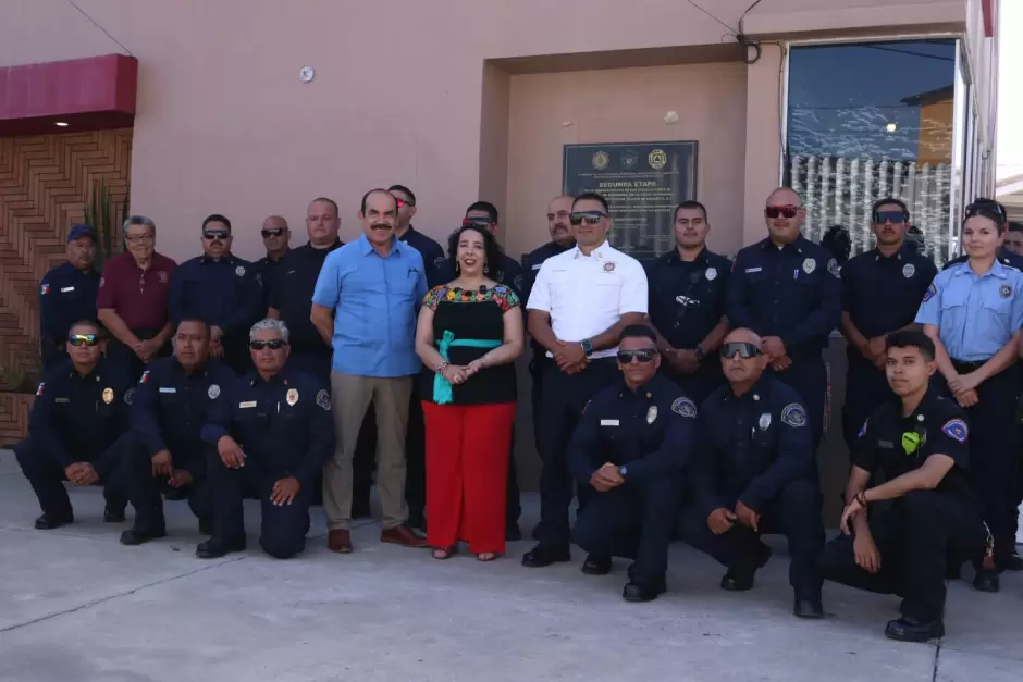 Inaugura Araceli Brown segunda etapa de edificio de bomberos