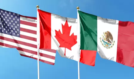 Banderas de Mxico, Estados Unidos y Canad
