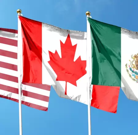 Banderas de M�xico, Estados Unidos y Canad� Tratado entre M�xico, Estados Unid