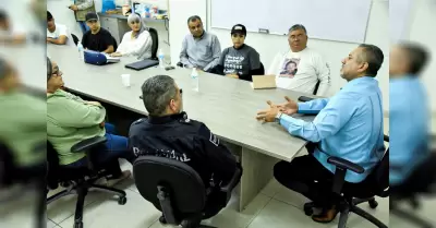 Se re�nen colectivos de b�squeda de BC con autoridades para el fortalecimiento d