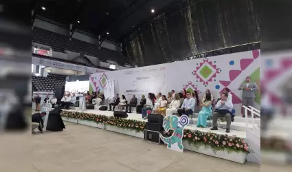 Presente DIF Municipal a Encuentro Nacional para los sistemas de todo el pa�s