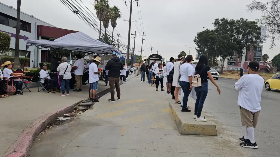 Vecinos de Lomas Conjunto Residencial exigen reubicaci�n justa por deslizamiento de calle
