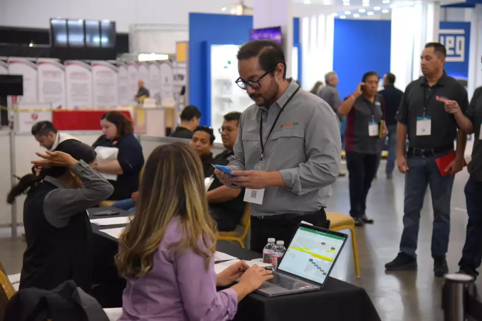 Encuentro para promover oportunidades de negocio en Baja California