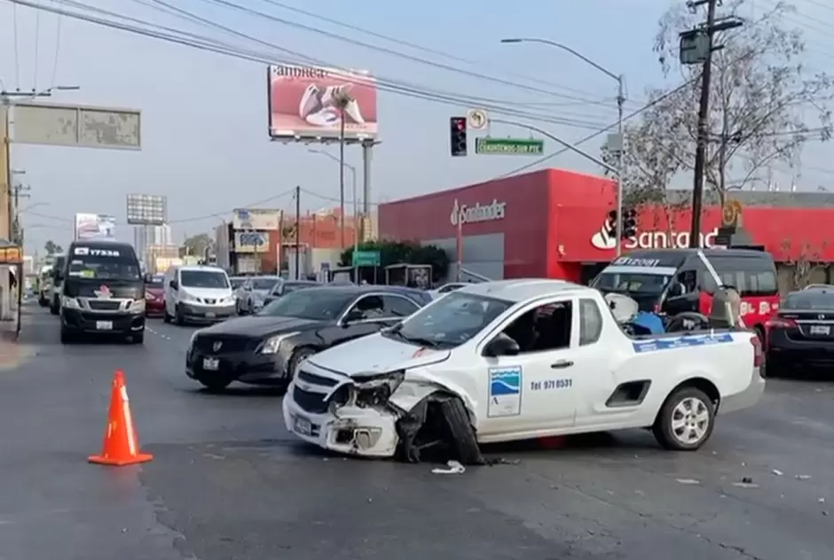 Fuerte accidente automovilstico en Aguacaliente