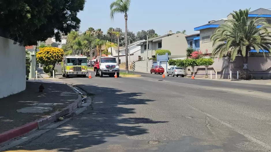 Explosi�n en alcantarillado de drenaje pluvial en Lomas Campestre