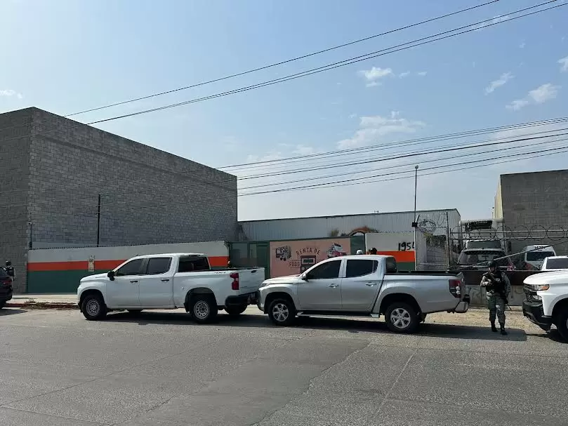 Catean inmueble de Otay donde se presume la existencia de un narcot�nel MX-EEUU