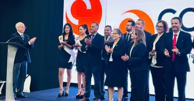 Reconoce secretario Kurt Honold a organismo que agrupa compa��as de construcci�n